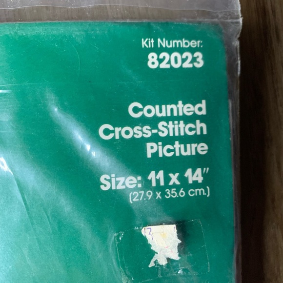 3/$25 Bucilla Christmas Heirloom 82023 Counted cross Stitch Joy To The World NEW - Picture 5 of 6